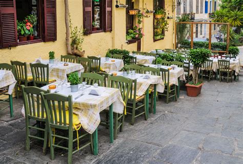 Beloved Florida Eatery Named Most Charming Restaurant In The State