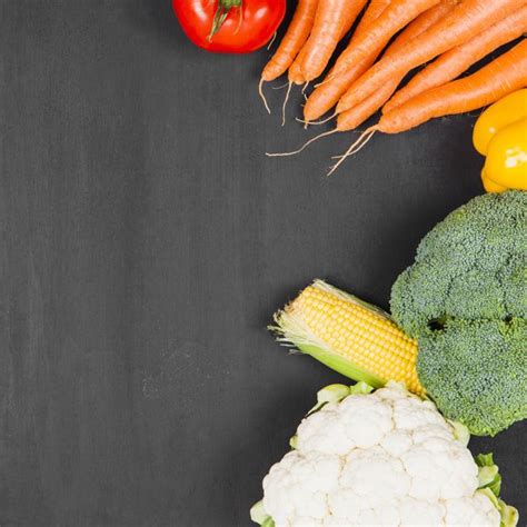 Texto Sobre Alimentos Saudáveis - Conceito de alimentos saudáveis com espaço à esquerda | Foto Grátis ...