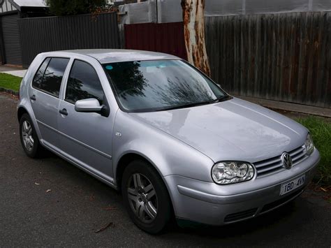 2003 Volkswagen Golf GL 2dr Hatchback 2 0L Auto