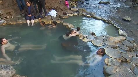 Vid O Baignade Interdite Remous Autour D Une Source D Eau Chaude Du