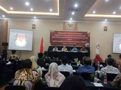 Kpu Kota Mojokerto Gelar Rapat Koordinasi Persiapan Penggunaan Sirekap