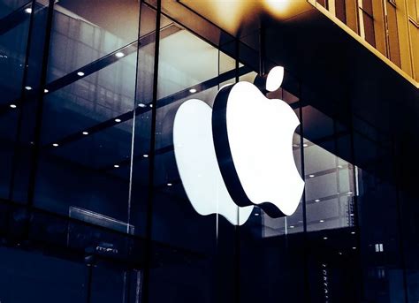 Apple Becomes First Company To Hit 3 Trillion Market Value