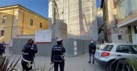 Morto In Cantiere Nei Prossimi Giorni L Autopsia