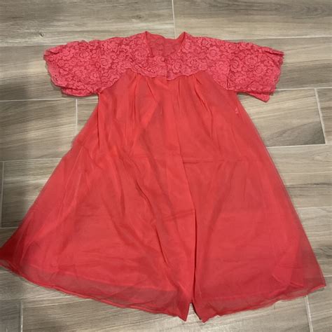 Small Vintage Lorraine Lingerie Short Robe Coral 100 Gem
