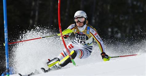 Devanc E Par L Allemande Lena D Rr Mikaela Shiffrin Devra Patienter