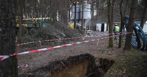 Nowe zapadlisko w Trzebini Wyjaśnienia gminy Wiadomości