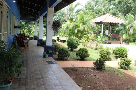 Luxurious Tropical Oasis in Costa Rica: Your Dream Home Awaits - RE/MAX