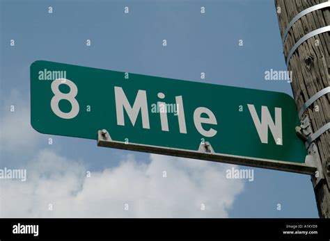 Street Sign For 8 Mile Rd In Detroit Michigan Usa Stock Photo Alamy