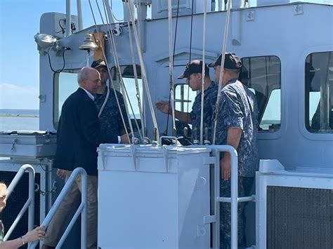 Armada despliega guardacostas Protector en el litoral ministro García