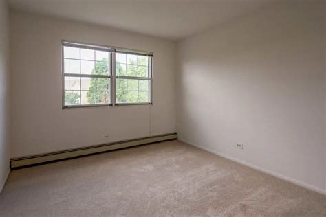 White Oaks Premier Apartments - 9000 N White Oak Ln | Milwaukee, WI ...