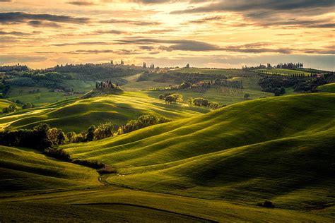 Hd Wallpaper Green Hills View Beauty Toscana Scenics Nature Sky