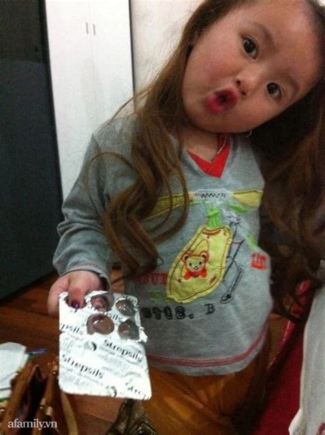 Hot mom Hà thành khoe ảnh con gái mặc lại đồ cũ của anh trai 11 năm sau nhan sắc của cô bé gây