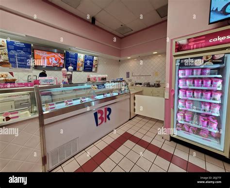 Baskin Robbins Inside