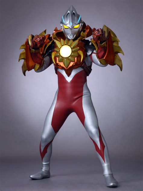 Ultraman Arc Ter Armaduras E Espada Na S Rie