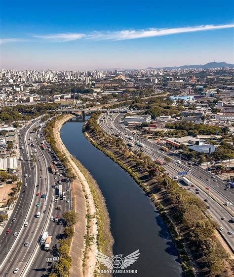 Fabianos Instagram post Bom dia São Paulo Marginal do Rio Tietê