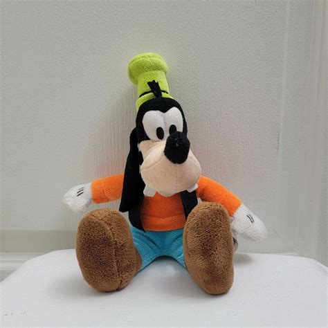 Goofy - Mickey and Friends 10" Plush - Walmart.com