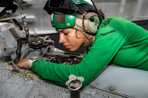 Dvids Images Sailor Performs Maintenance On A Mh S Sea Hawk