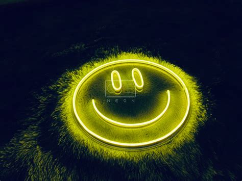 Smile Face | LED Neon Sign | ONE Neon