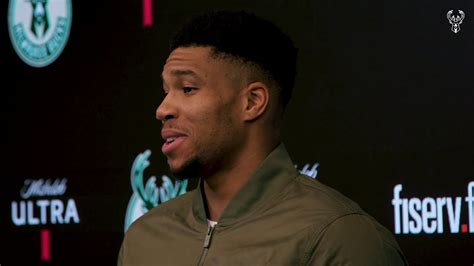 Giannis Antetokounmpo Press Conference 11 27 22 Youtube