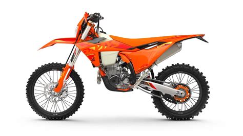 Motorrad Vergleich KTM 450 EXC F SIX DAYS 2024 Vs KTM 450 EXC F SIX