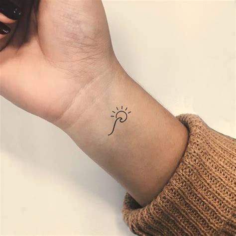 Tatouages Minimalistes Motifs Discrets Mais Ultra Canons Sun