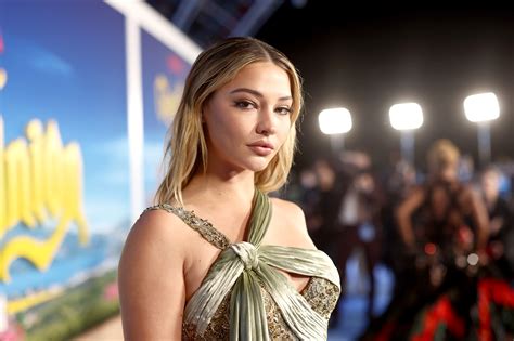 Madelyn Cline Wallpapers and Backgrounds