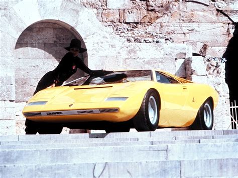 Lamborghini Countach LP500 Prototype (1971) - Old Concept Cars