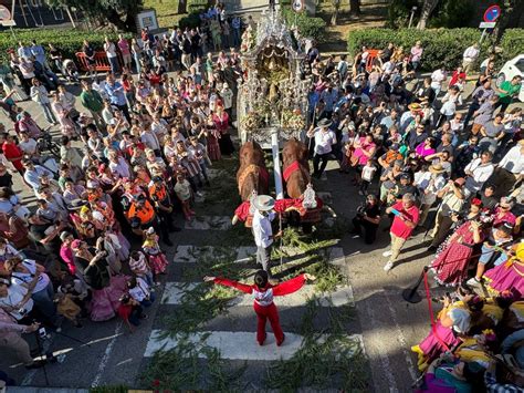 San Juan De Aznalfarache La Hermandad Del Roc O De San Juan Discurre