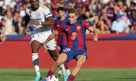 Barcelona youngster names Real Madrid midfield star as his most ...