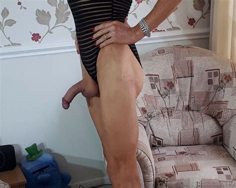 21 Alessia In Black Boohoo Body Photo Gallery Porn Pics Sex Photos XXX GIFs