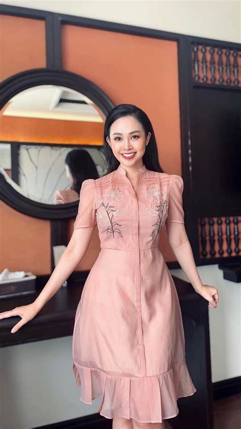 Nhan sắc vợ hot girl của nam diễn viên đóng vai Công an xã và hot boy dân tộc Mường