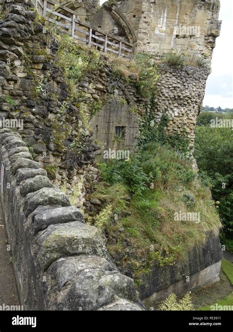 PHOTO FROM AROUND kNARESBOROUGH CASTLE IN YORKSHIRE,uk Stock Photo - Alamy