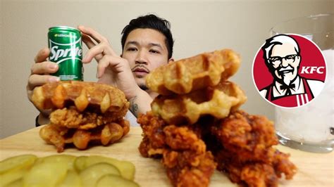 Kfc Nashville Hot Chicken And Waffle Asmr Mukbang No Talking Youtube