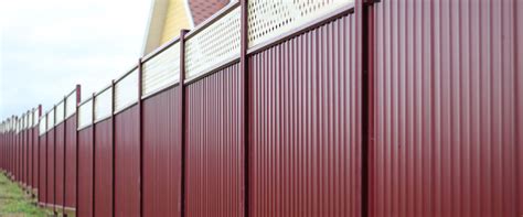 Какой высоты можно делать забор - статья компании Zaboroff