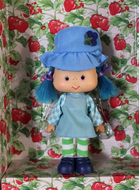 DollyPanic!: New Retro Strawberry Shortcake dolls, 2016!