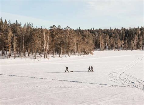 De Rovaniemi excursion en raquettes et pêche sur glace GetYourGuide