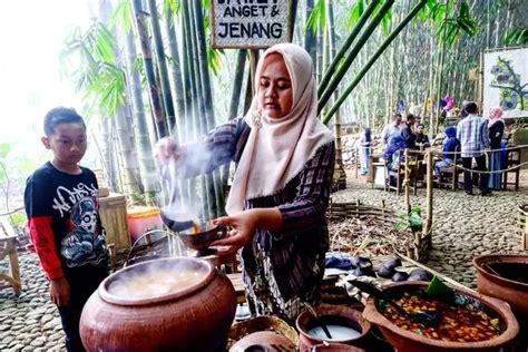 Pasar Papringan Temanggung Tempat Kuliner Dengan Tema Masa Lampau Khas