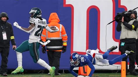 NFC East Standing: Eagles hold the top spot ahead of game vs. Bears