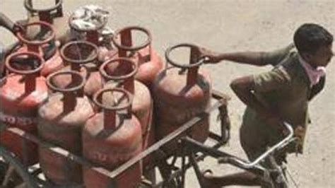 Bjp Banks On Lpg Subsidy To Gain Ground In Poll Bound States Latest