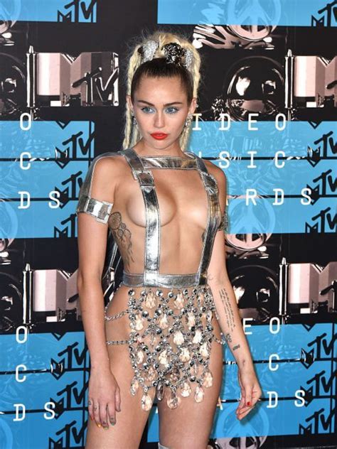 Paulina Gretzky Halle Berry More Celebrities Who Rocked The Most Daring Naked Dresses