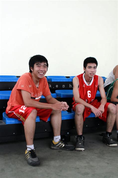 I M M T D N Hot Boy C A Tuy N B Ng R H N I Amsterdam