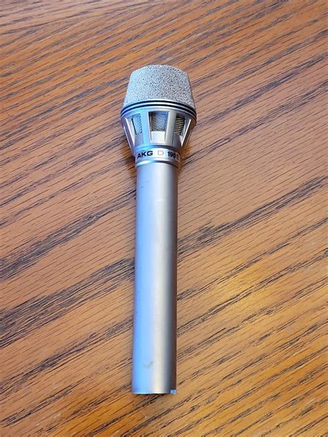 Vintage AKG D190E Dynamic Microphone Made In Austria 1970s Reverb