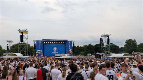 Westfalenpark In Dortmund Bleibt Nach Holland Party Drei Tage Lang Dicht