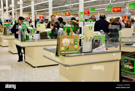 Asda Supermarket Inside Hi Res Stock Photography And Images Alamy