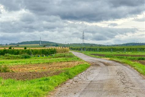 Der Tut Gut Schritteweg Gesundes Sitzendorf An Der Schmida In