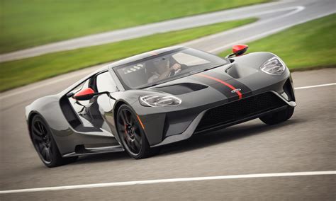 New 2019 Ford Gt Carbon Series Attacks Tracks And The Drive Home Ford Of Europe Ford Media