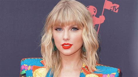 Taylor Swift Becomes First Woman To Win Brits Global Icon Award Ents