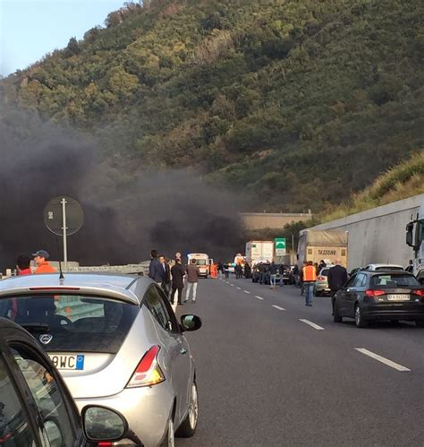 Panico In Galleria Tra Scilla E Bagnara Chiusa L A Salerno Reggio