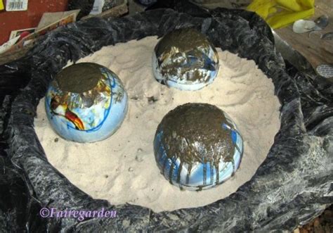 Декоративные шары из цемента для сада. Идеи и мастер-класс