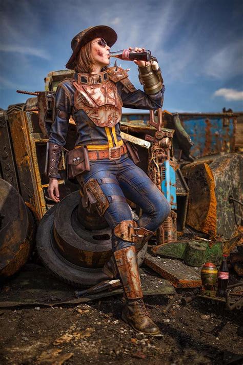 Vault Dweller Fallout Cosplay Vault Dweller Cosplay Woman